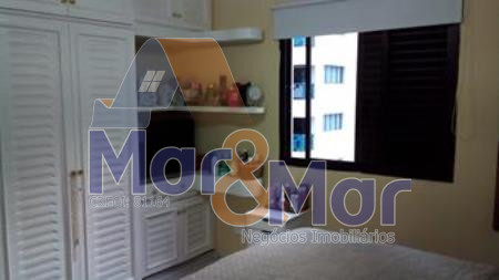 Apartamento na Praia das Pitangueiras, Guarujá - SP