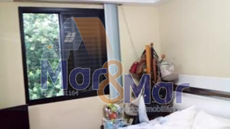 Apartamento na Praia das Pitangueiras, Guarujá - SP