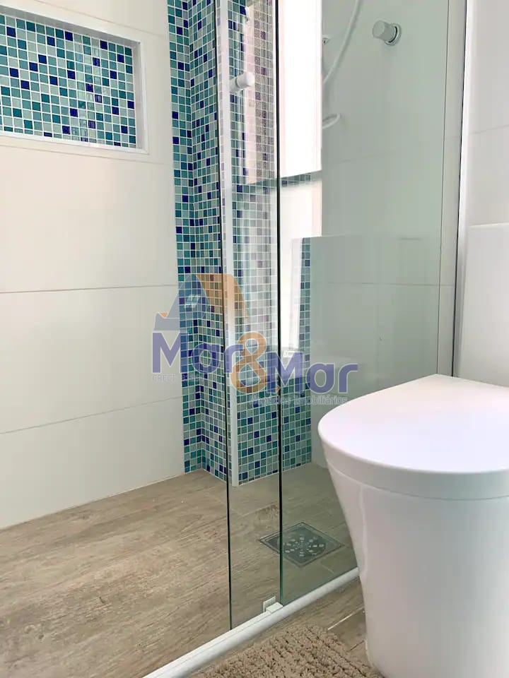 Apartamento Frente ao Mar nas Pitangueiras, Guarujá - SP