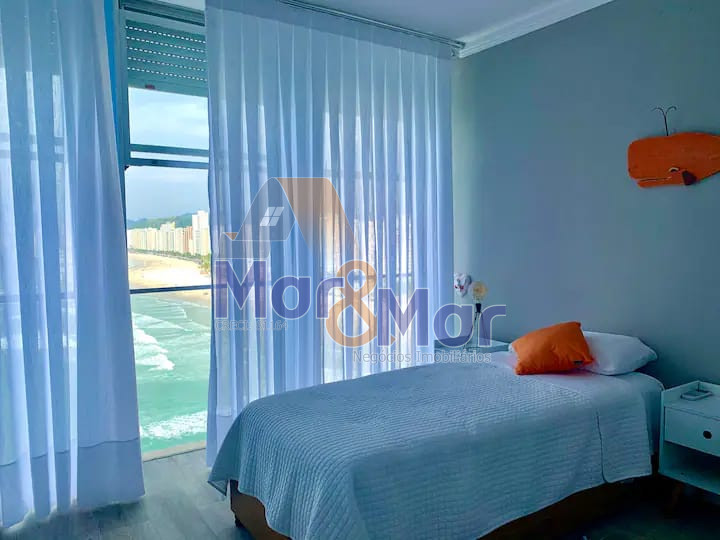 Apartamento Frente ao Mar nas Pitangueiras, Guarujá - SP