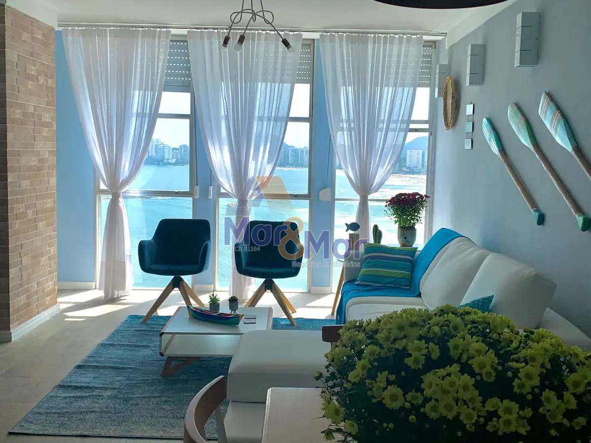 Apartamento Frente ao Mar nas Pitangueiras, Guarujá - SP