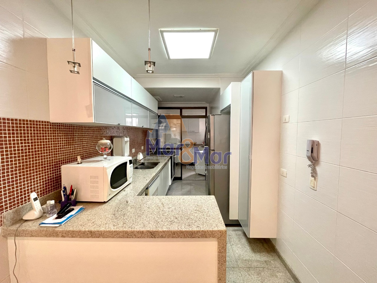 Apartamento-2-dormitorios-Pitangueiras