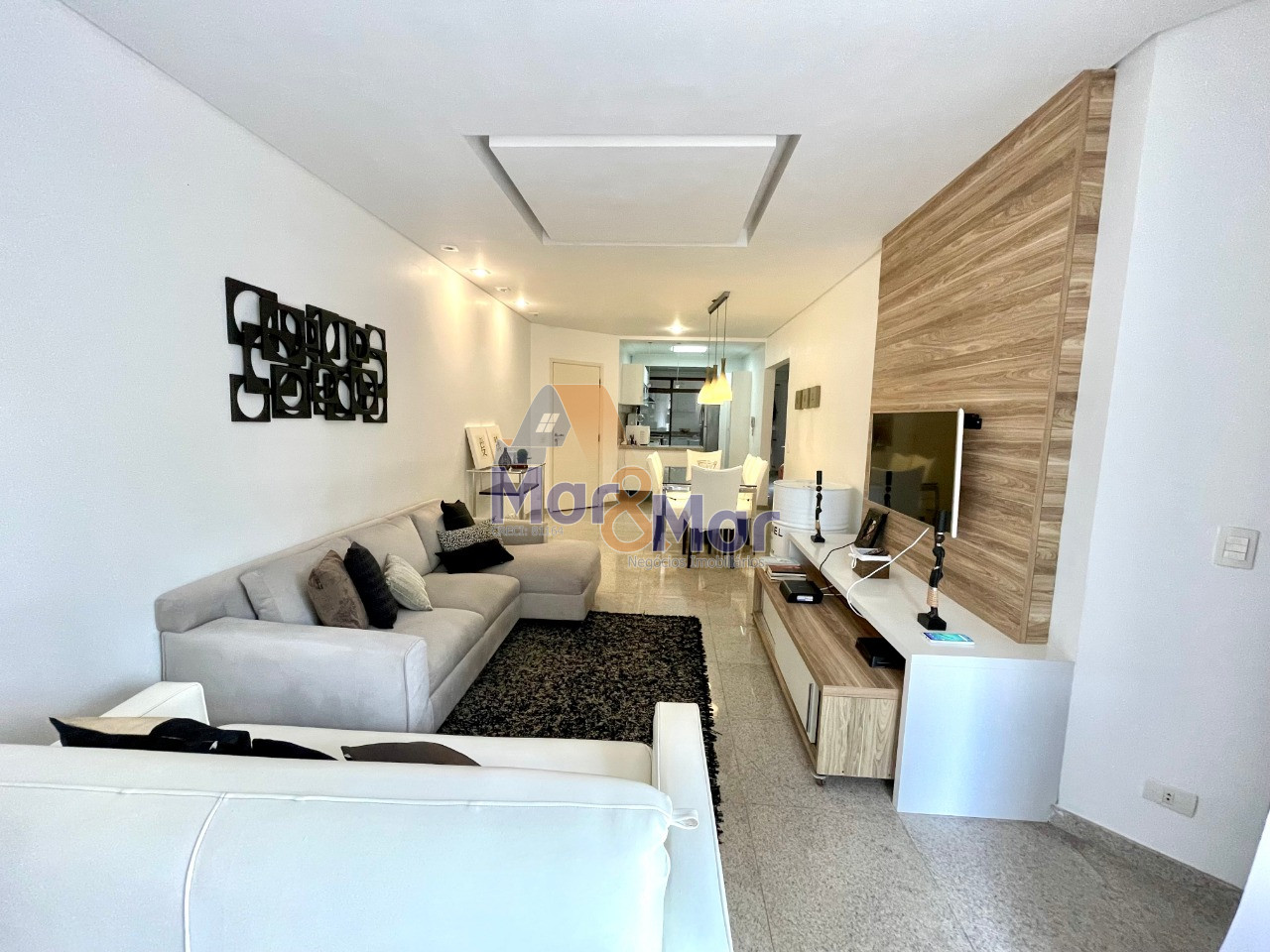 Apartamento-2-dormitorios-Pitangueiras