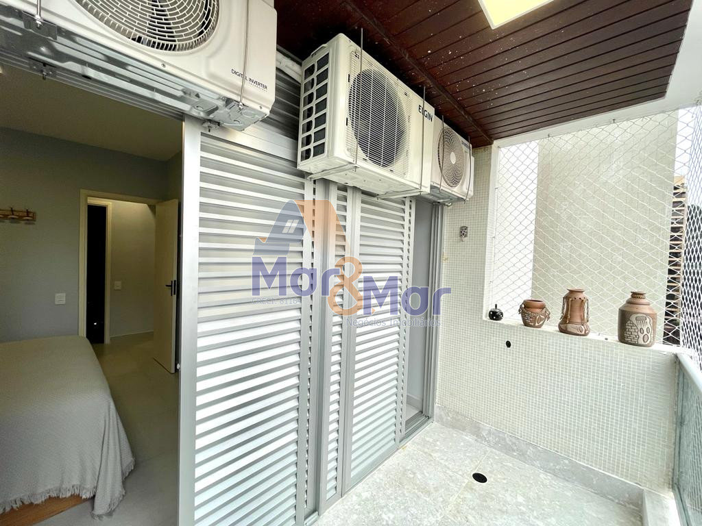 Apartamento na Praia das Pitangueiras, Guarujá - SP