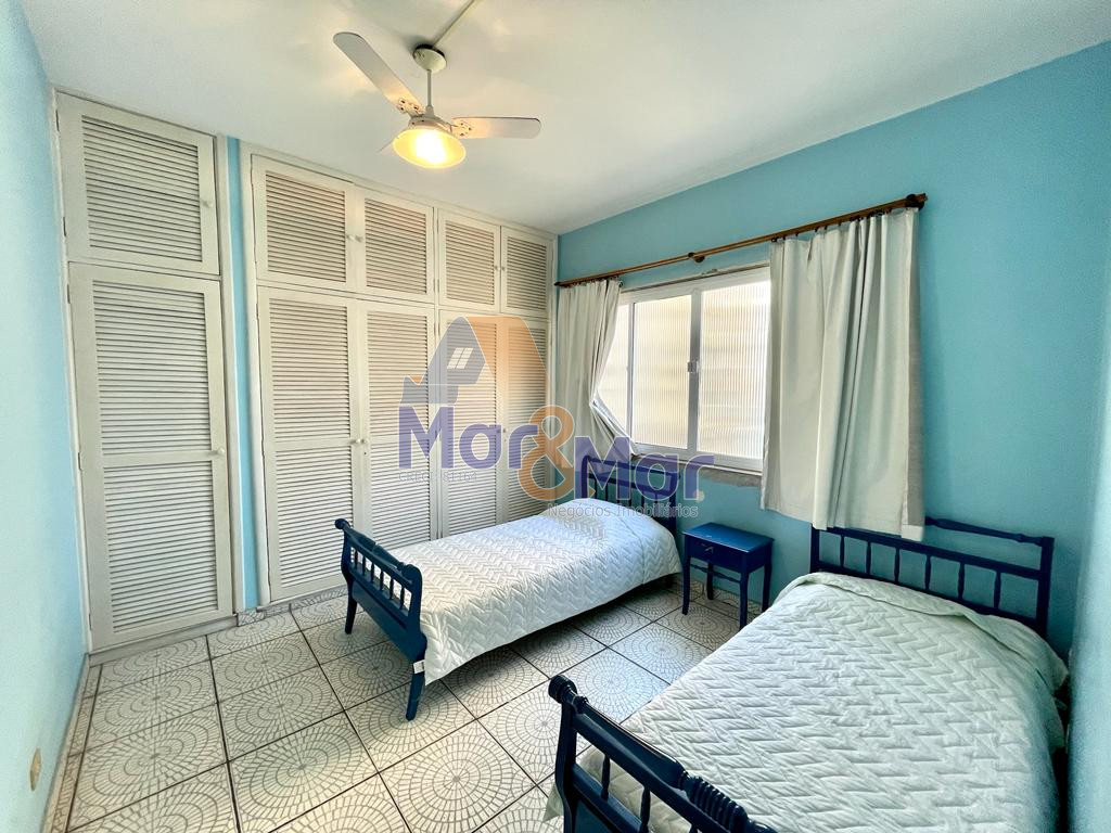 Apartamento na Praia das Pitangueiras, Guarujá - SP