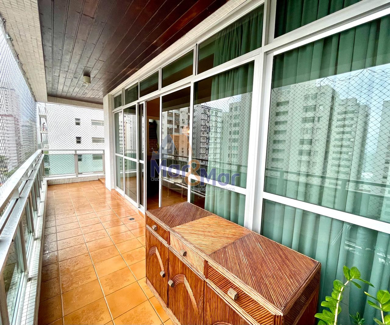 Apartamento GUARUJÁ - SP