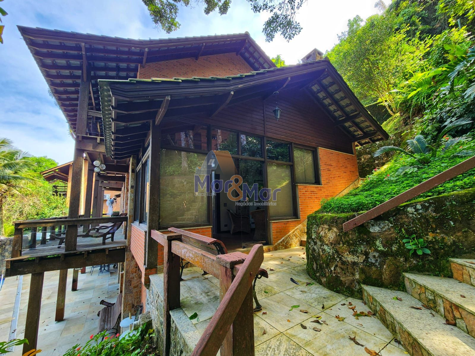 Casa em alvenaria GUARUJÁ - SP