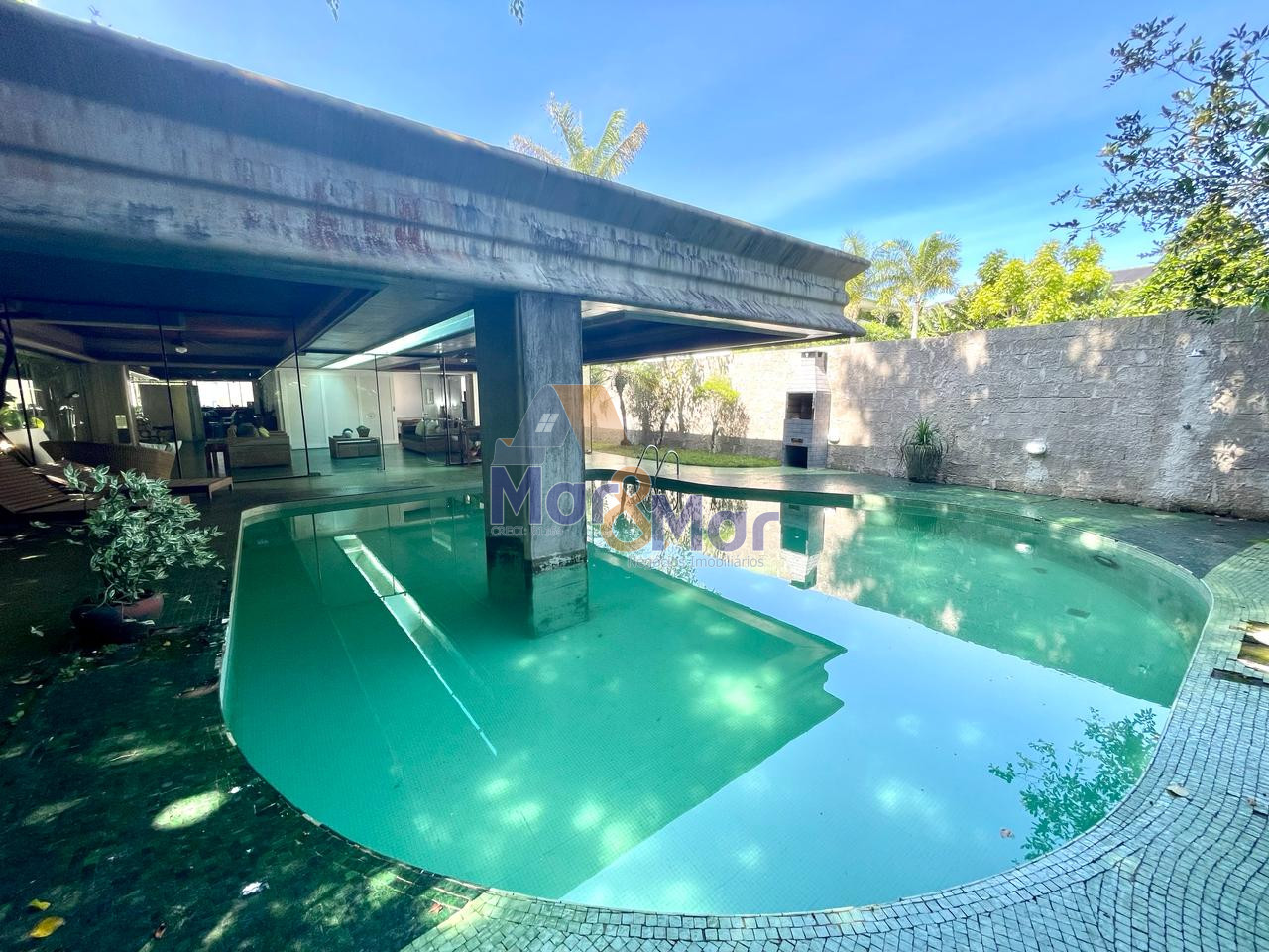 Casa em alvenaria GUARUJÁ - SP