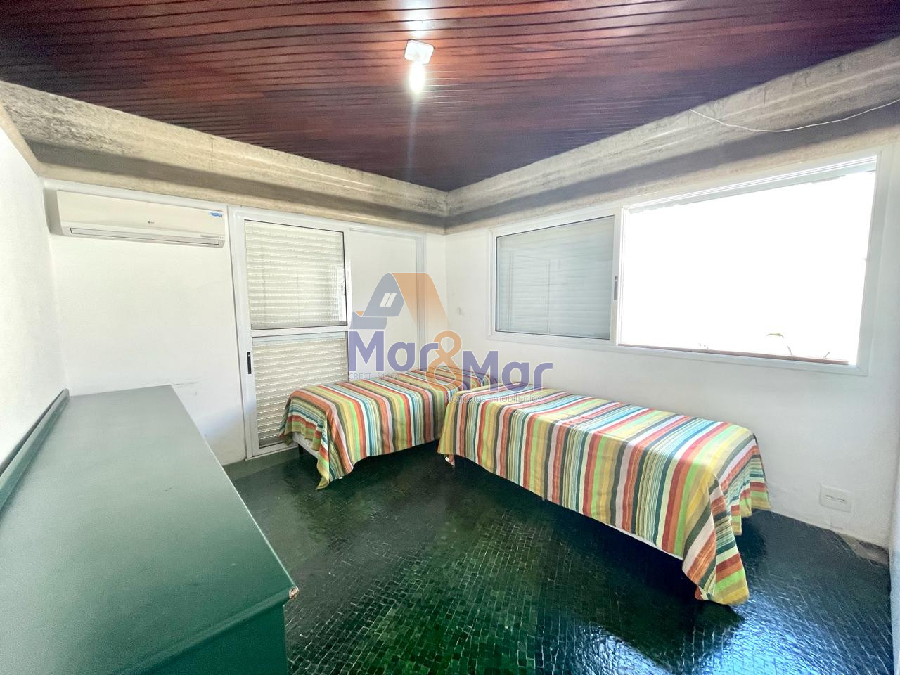 Casa em alvenaria GUARUJÁ - SP