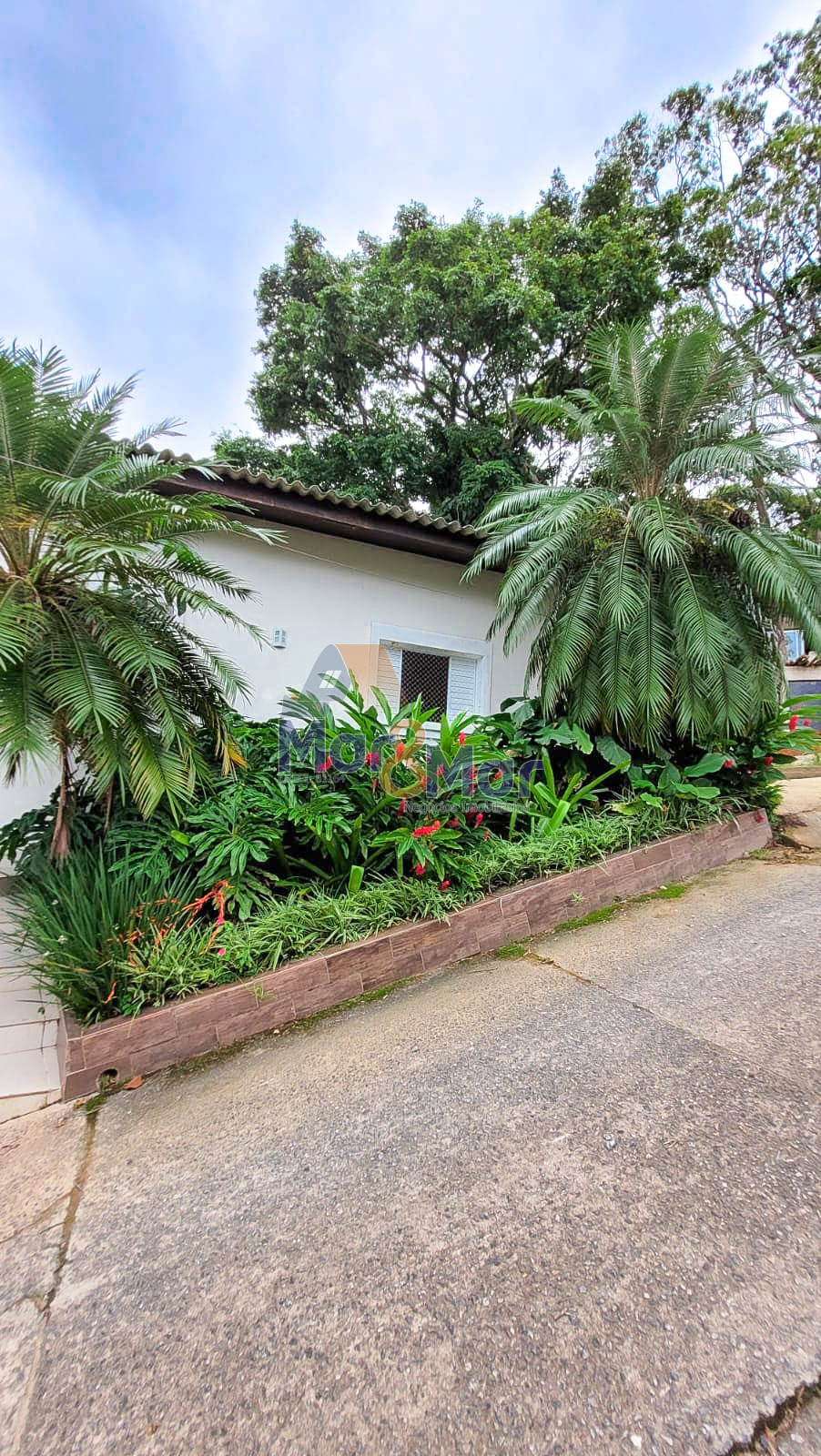 Casa em alvenaria GUARUJÁ - SP