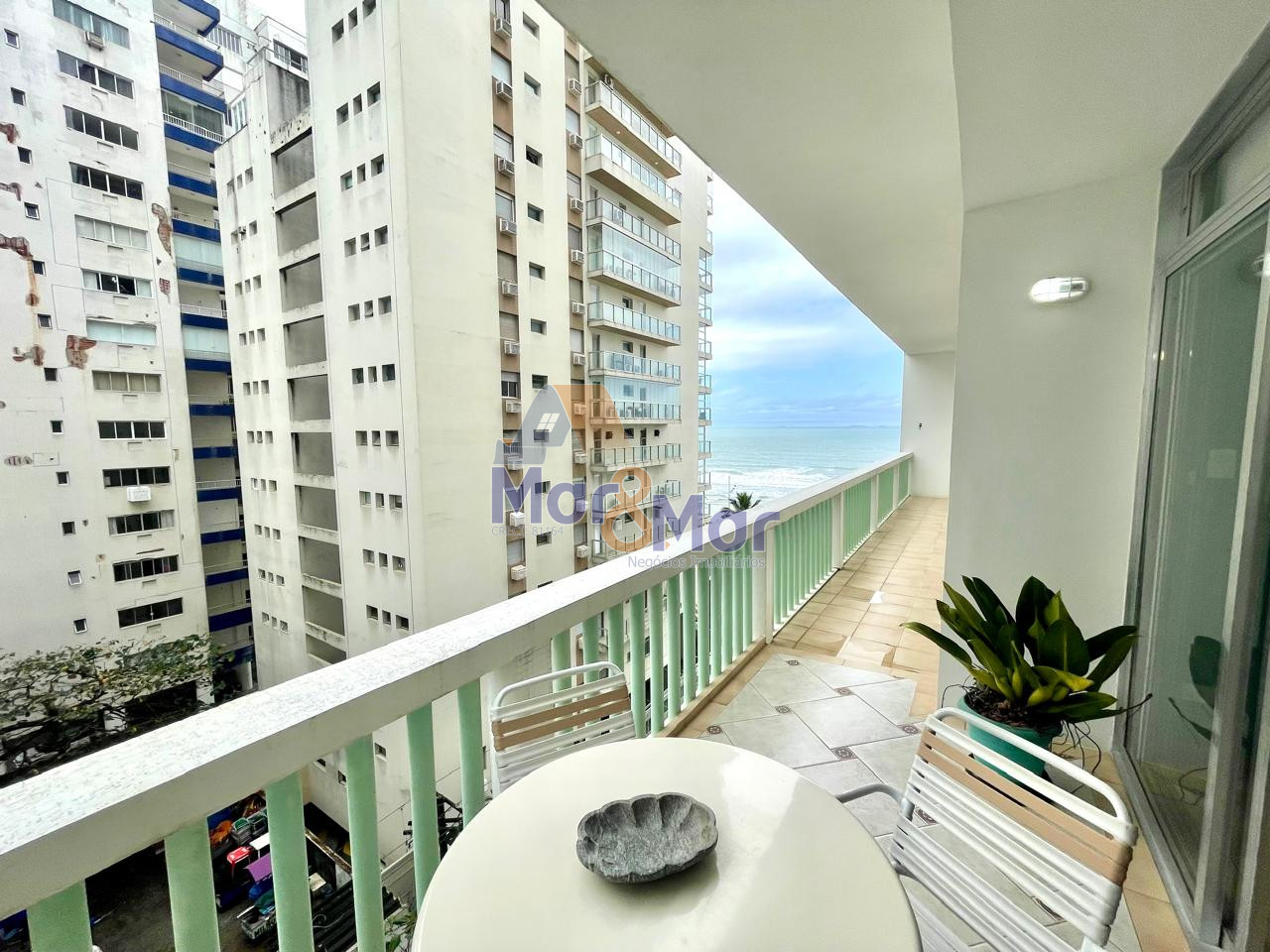 Apartamento GUARUJÁ - SP