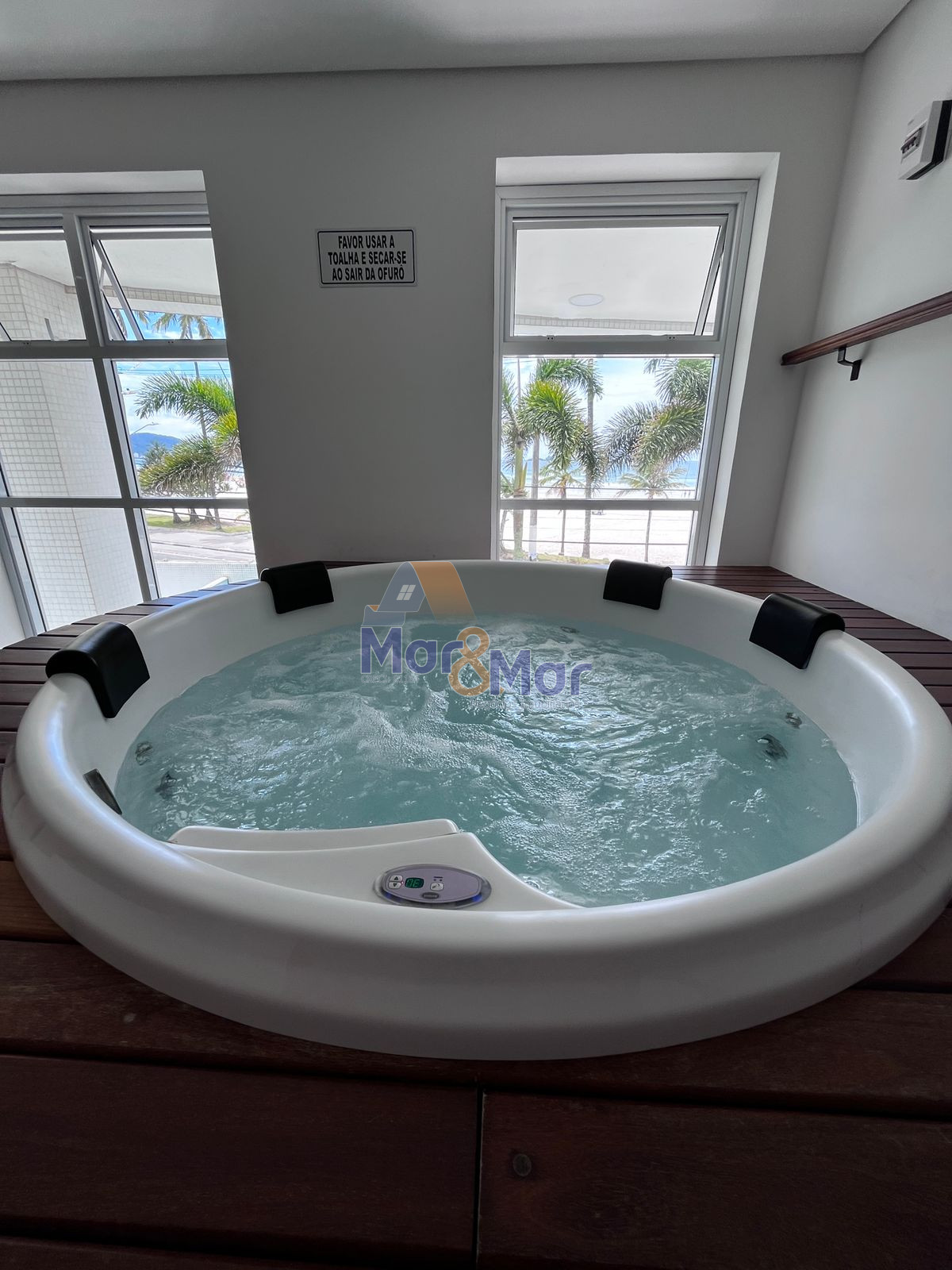 Apartamento Frente ao Mar, Praia da Enseada - GUARUJÁ - SP