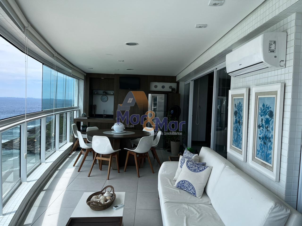 Apartamento Frente ao Mar, Praia da Enseada - GUARUJÁ - SP