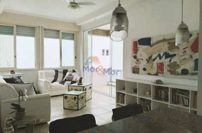 Apartamento na Praia das Pitangueiras, Guarujá - SP