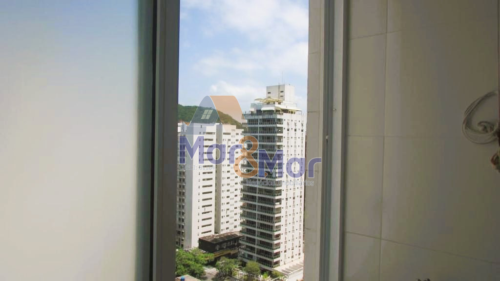 Apartamento na Praia das Pitangueiras, Guarujá - SP