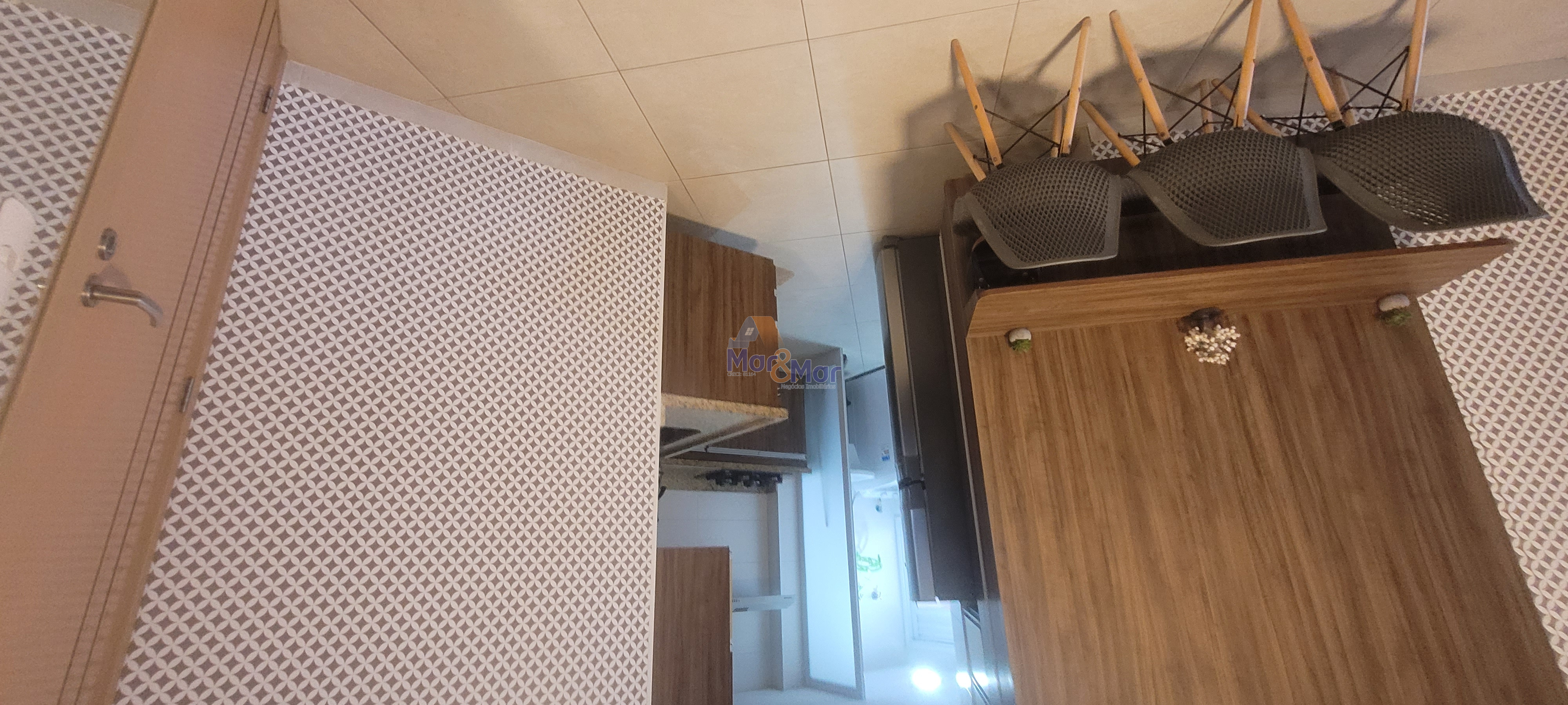 Apartamento na Praia da Enseada, Guarujá - SP