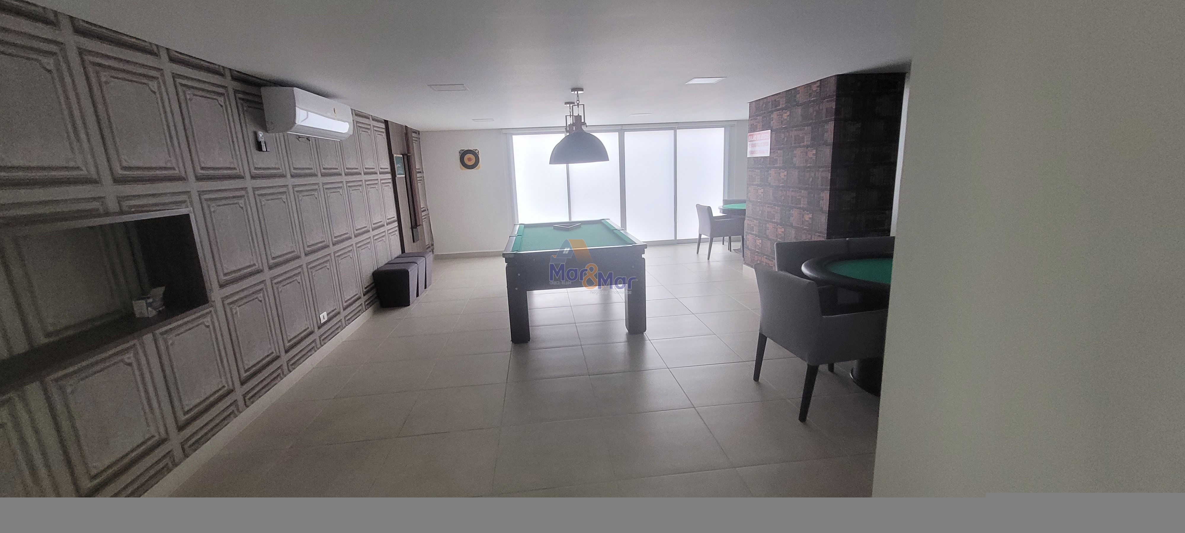 Apartamento na Praia da Enseada, Guarujá - SP