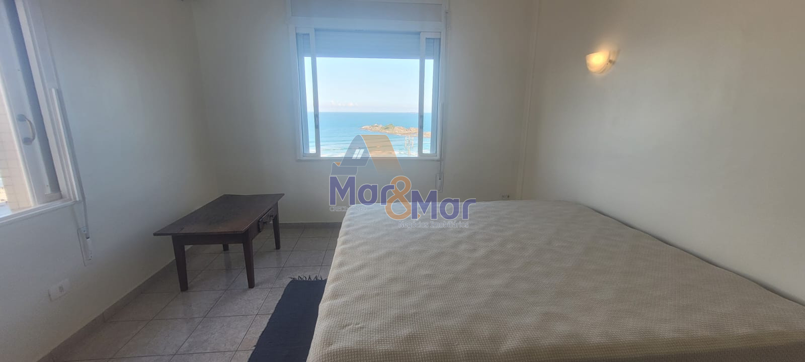Apartamento Frente ao Mar-3-dormitorios-Pitangueiras
