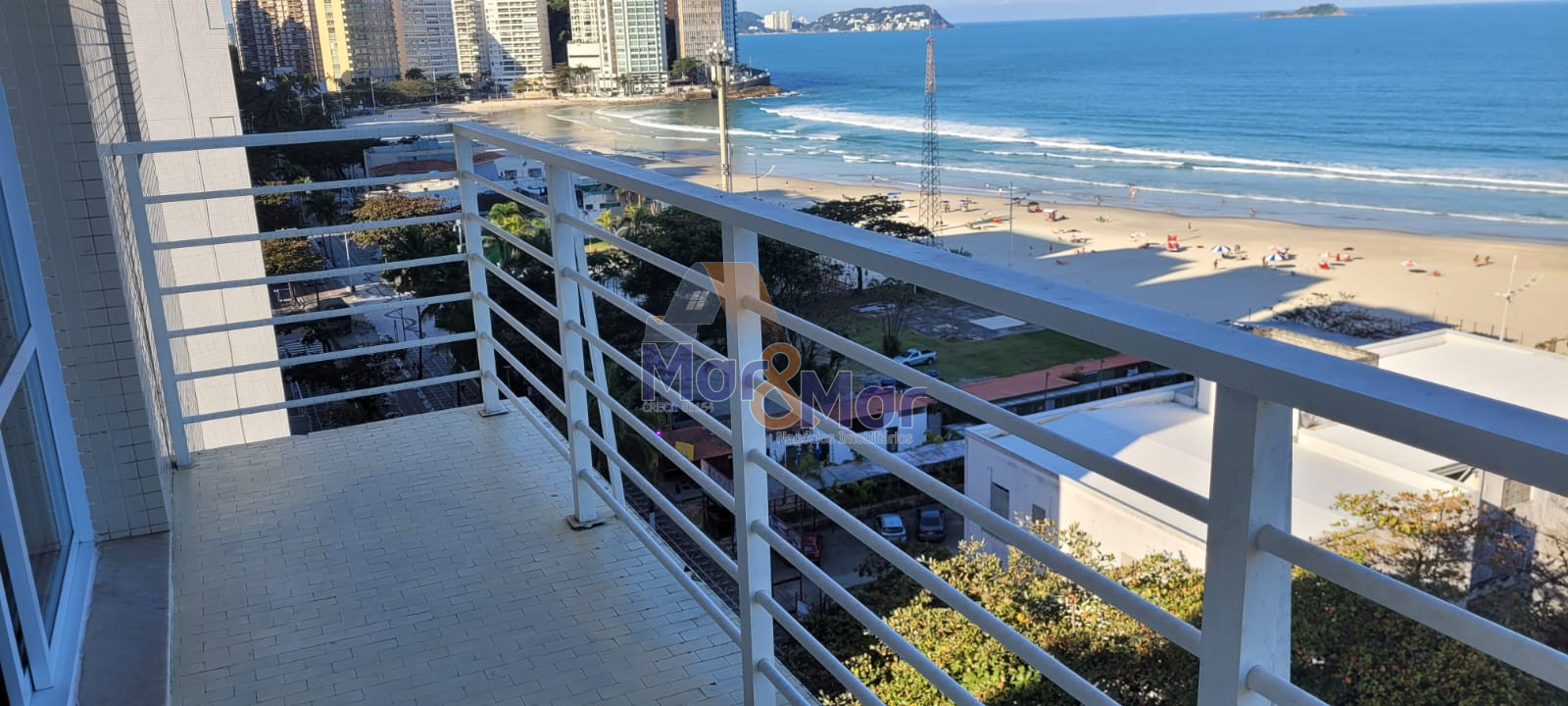 Apartamento Frente ao Mar-3-dormitorios-Pitangueiras