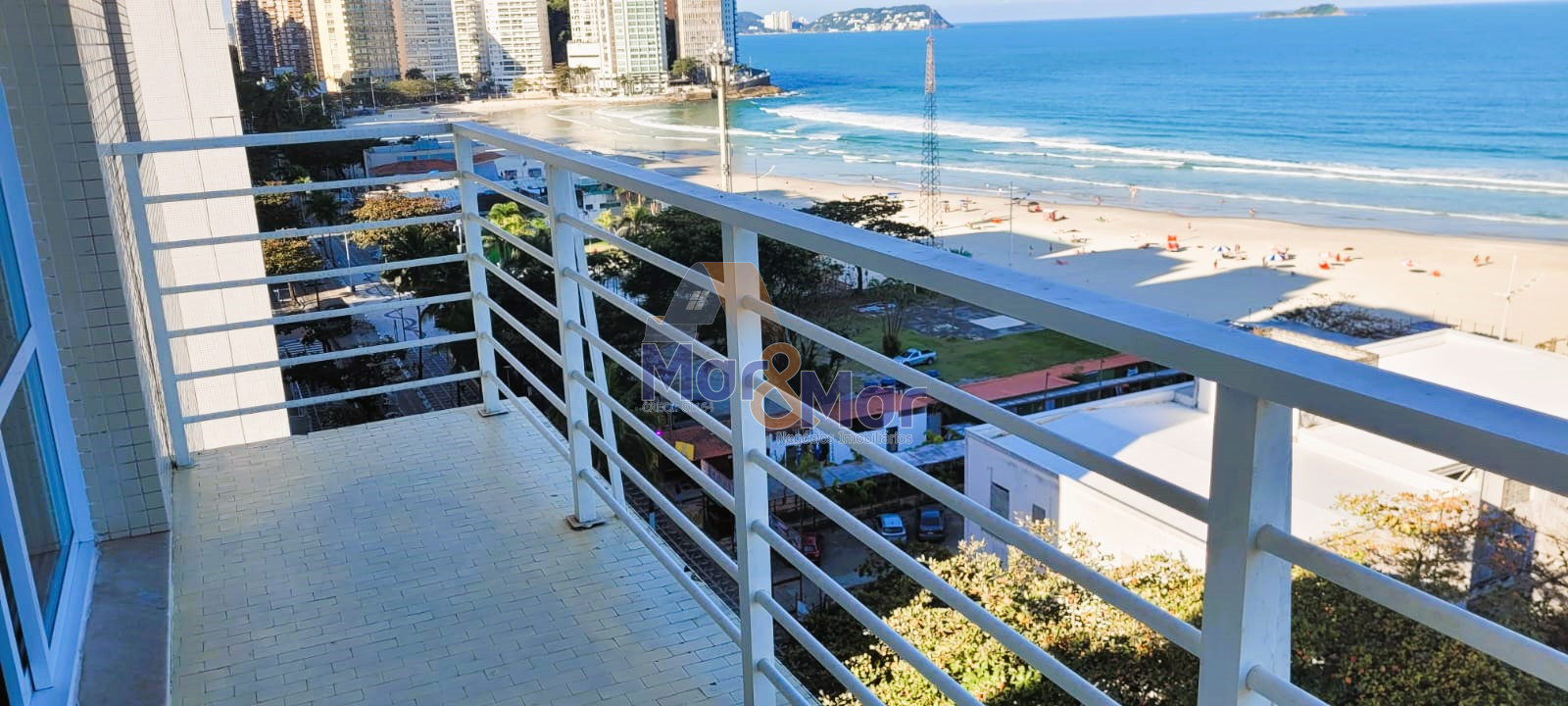 Apartamento Frente ao Mar-3-dormitorios-Pitangueiras