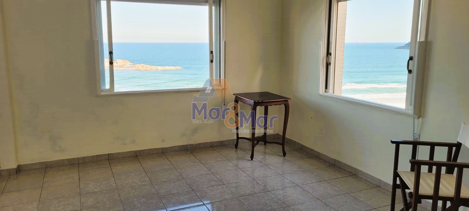 Apartamento Frente ao Mar-3-dormitorios-Pitangueiras