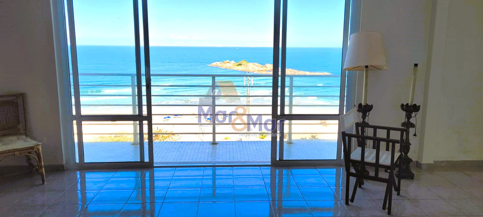 Apartamento Frente ao Mar-3-dormitorios-Pitangueiras
