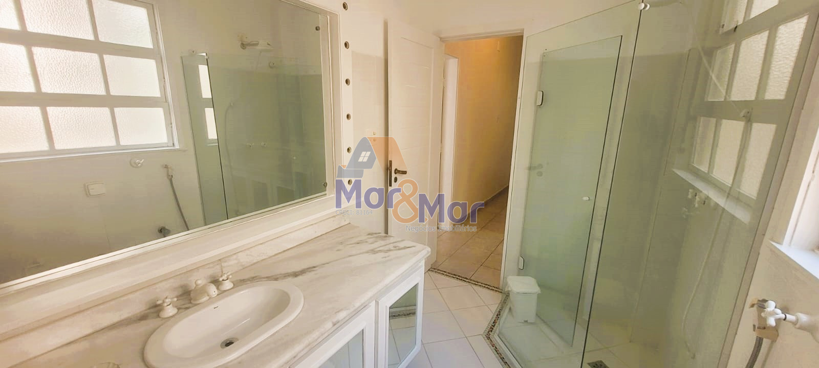 Apartamento Frente ao Mar-3-dormitorios-Pitangueiras