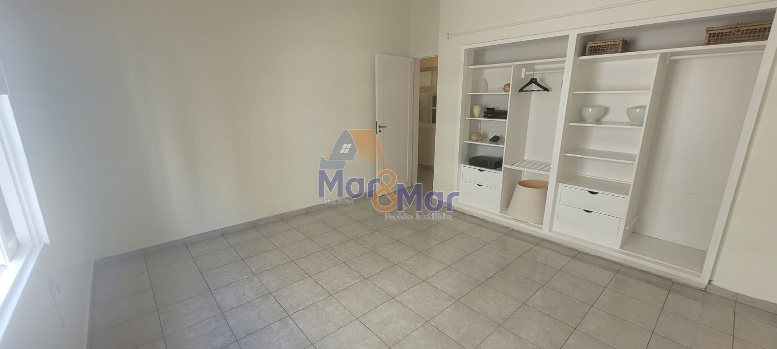 Apartamento Frente ao Mar-3-dormitorios-Pitangueiras