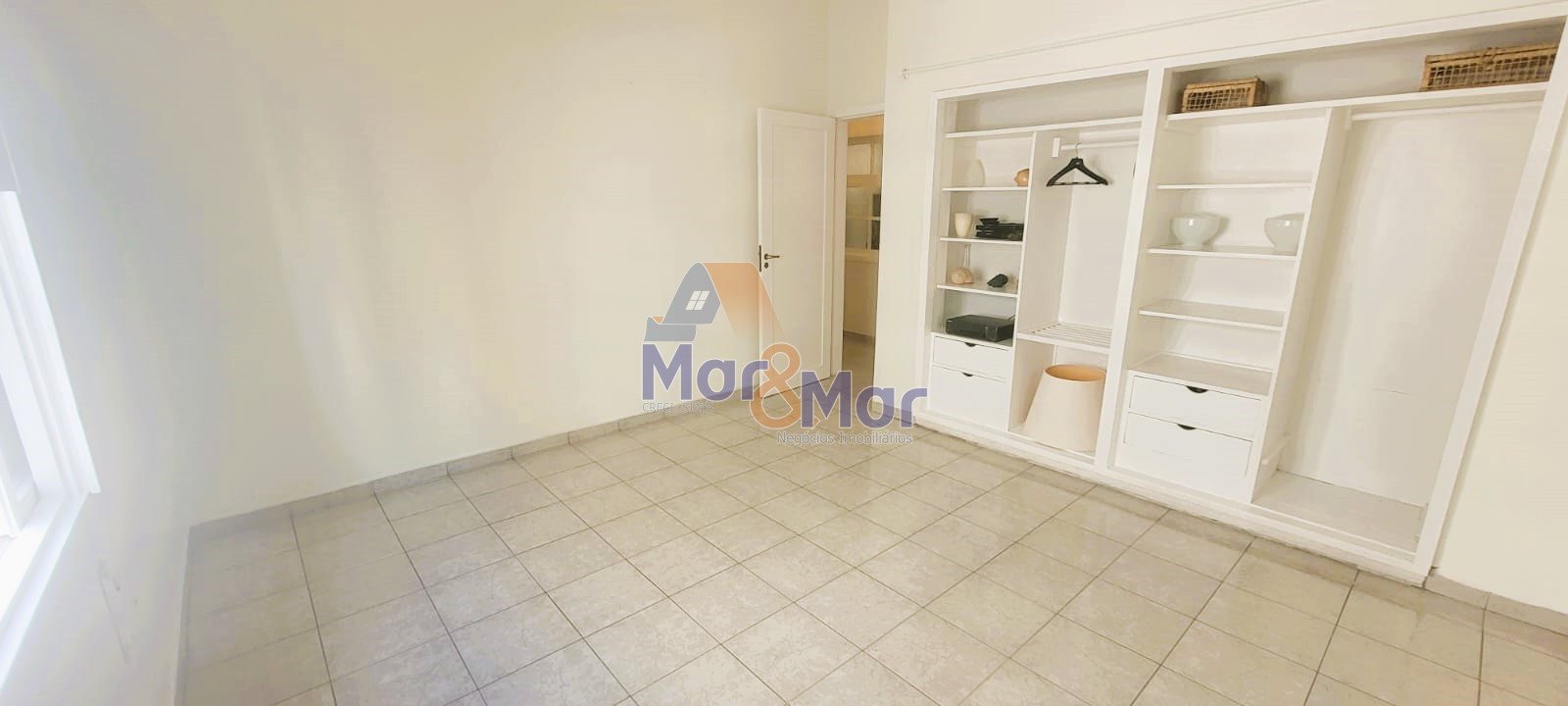 Apartamento Frente ao Mar-3-dormitorios-Pitangueiras