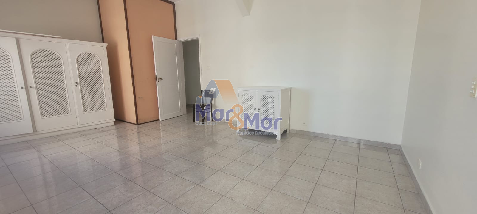 Apartamento Frente ao Mar-3-dormitorios-Pitangueiras