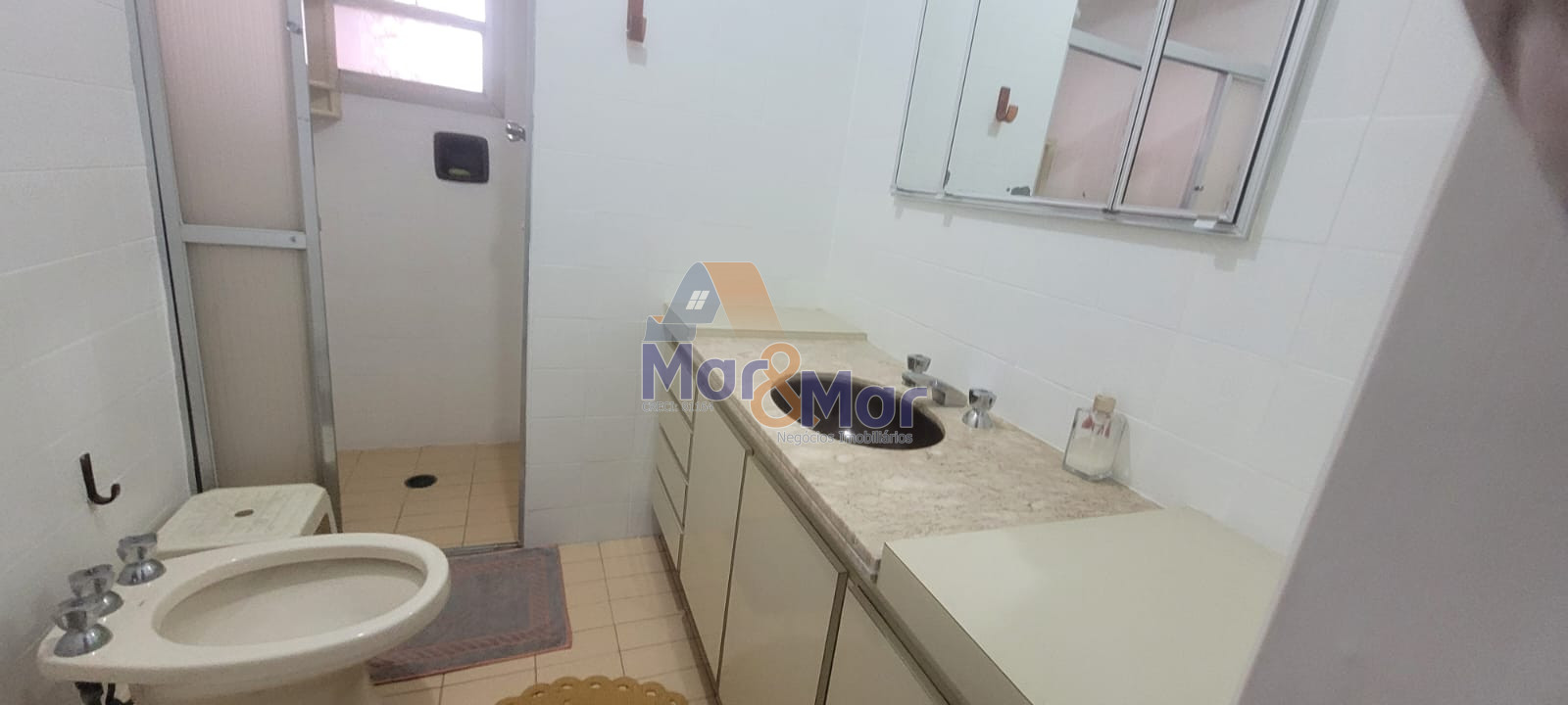Apartamento Frente ao Mar-3-dormitorios-Pitangueiras