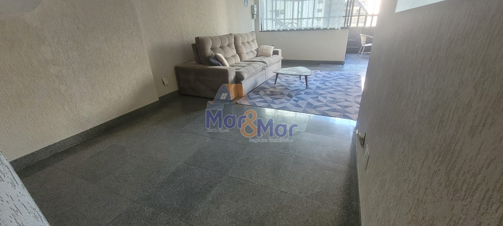 Duplex à Venda na Praia das Pitangueiras - Guarujá
