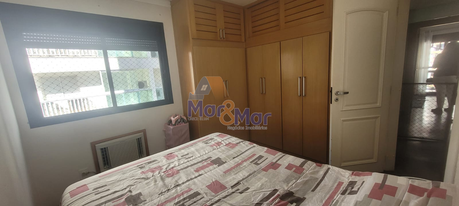 Duplex à Venda na Praia das Pitangueiras - Guarujá