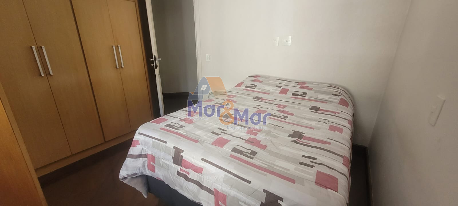 Duplex à Venda na Praia das Pitangueiras - Guarujá