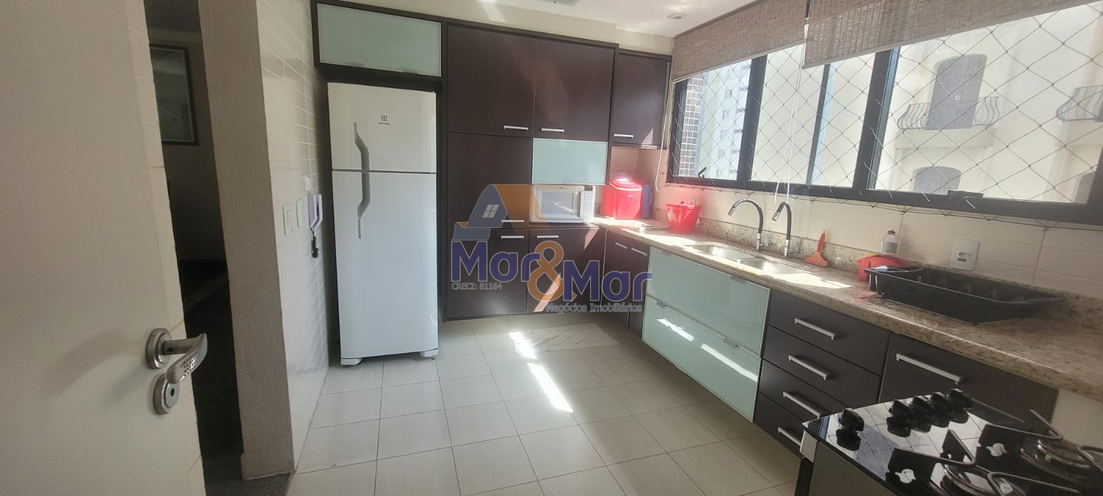 Duplex à Venda na Praia das Pitangueiras - Guarujá