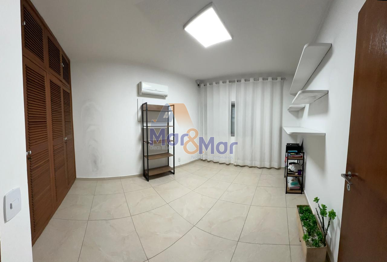 Apartamento na Praia das Pitangueiras, Guarujá - SP