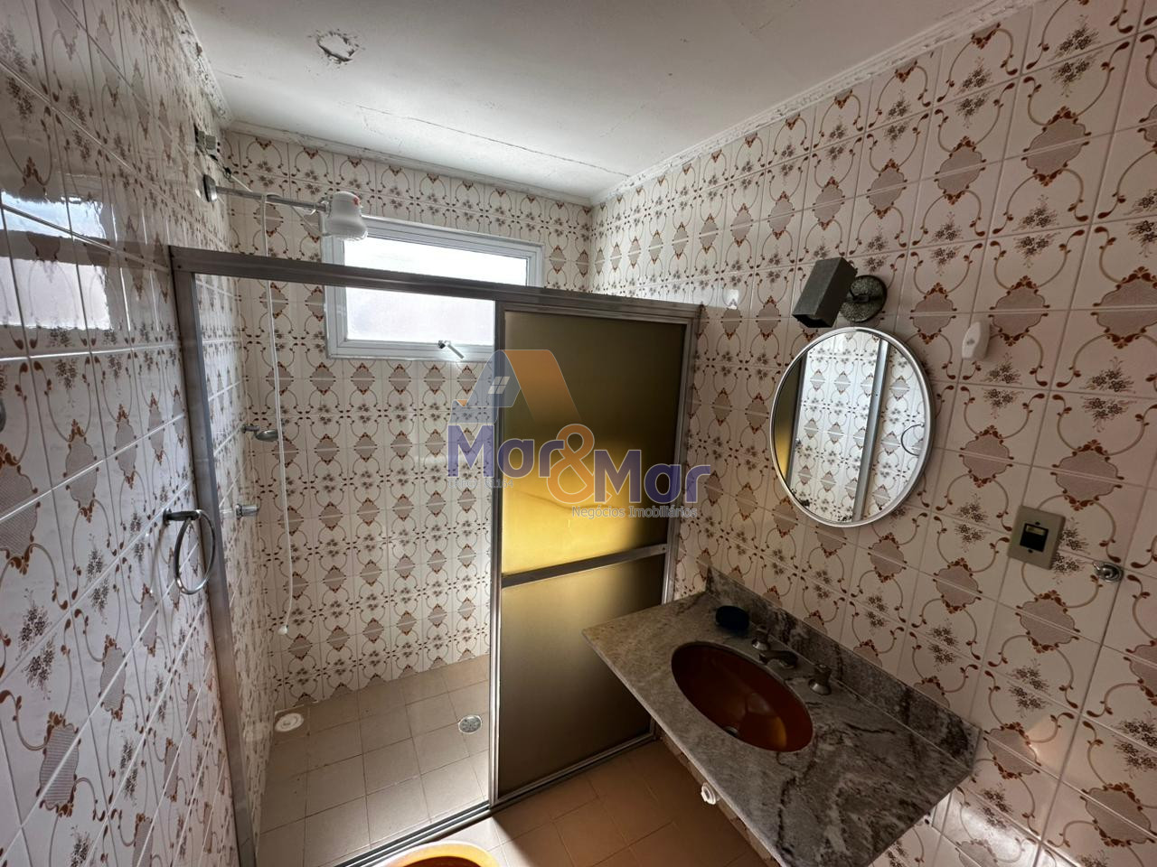 Apartamento na Praia da Enseada, Guarujá - SP