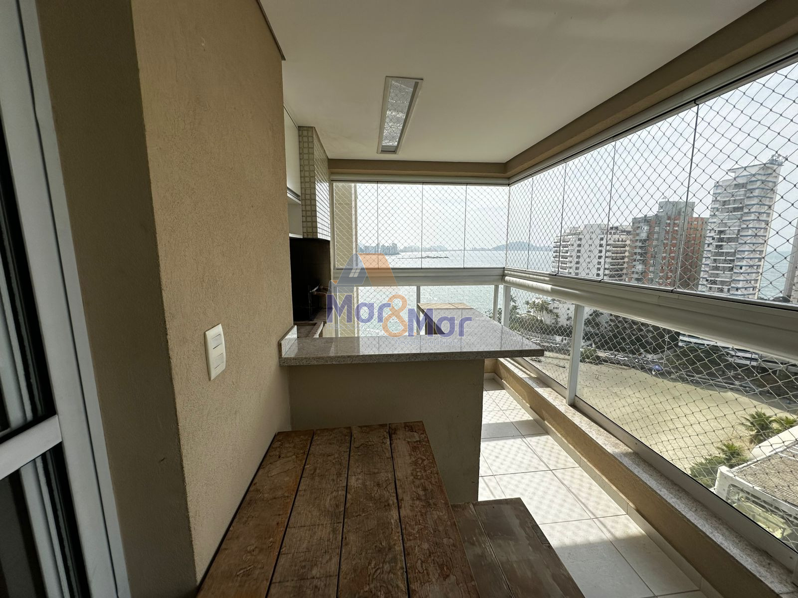 Apartamento Frente ao Mar, Praia das Astúrias Guarujá - SP