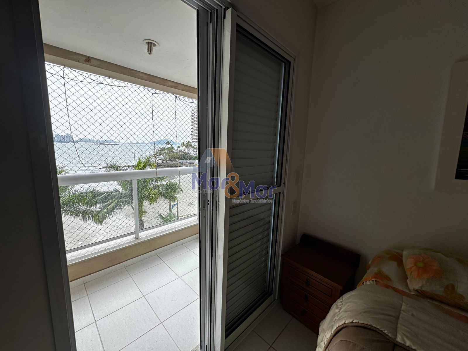 Apartamento Frente ao Mar, Praia da Astúrias Guarujá - SP