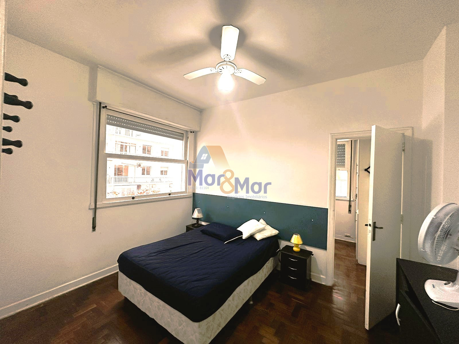 Apartamento na Praia das Pitangueiras, Guarujá - SP