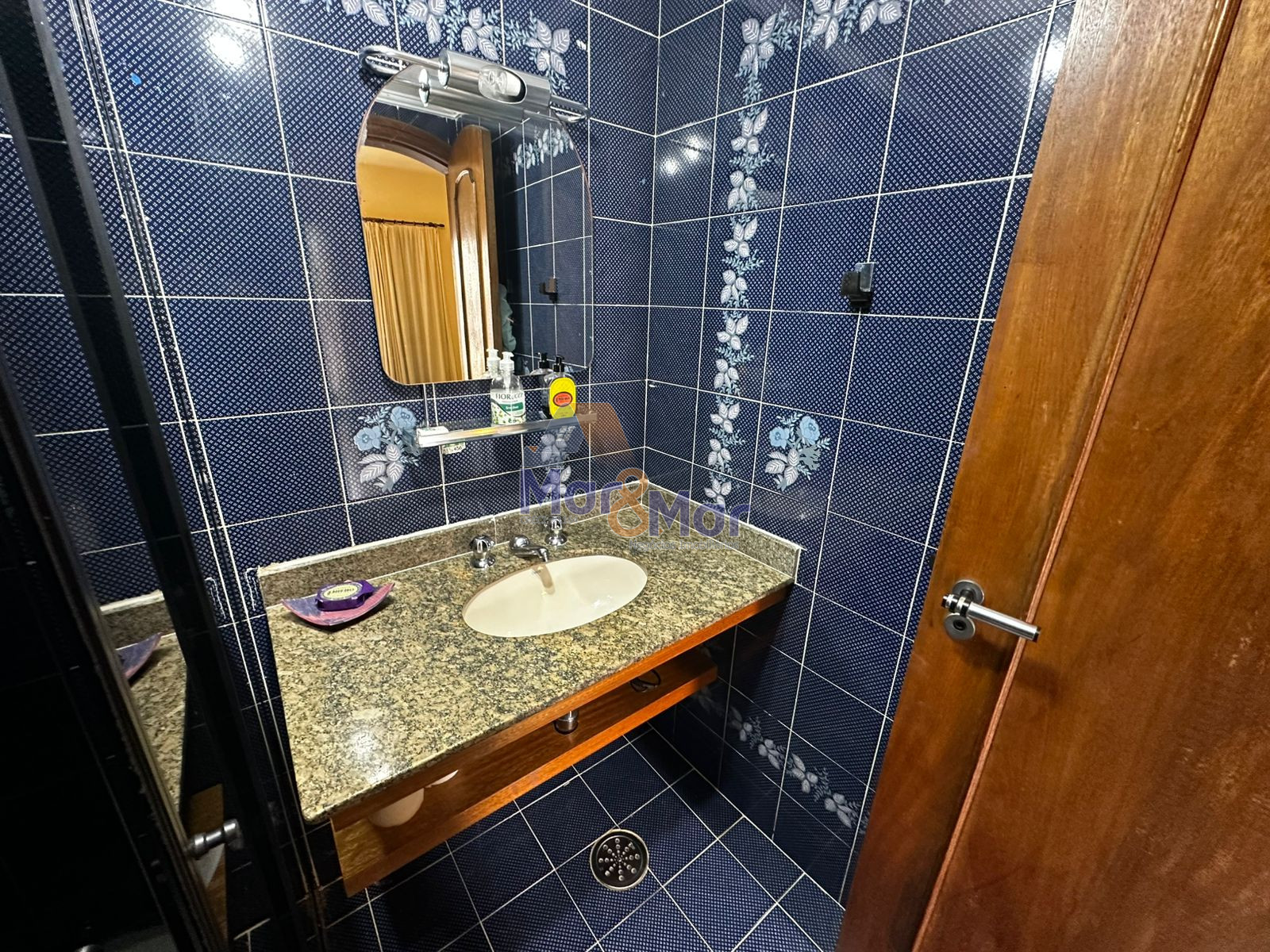 Apartamento na Praia da Enseada, Guarujá - SP