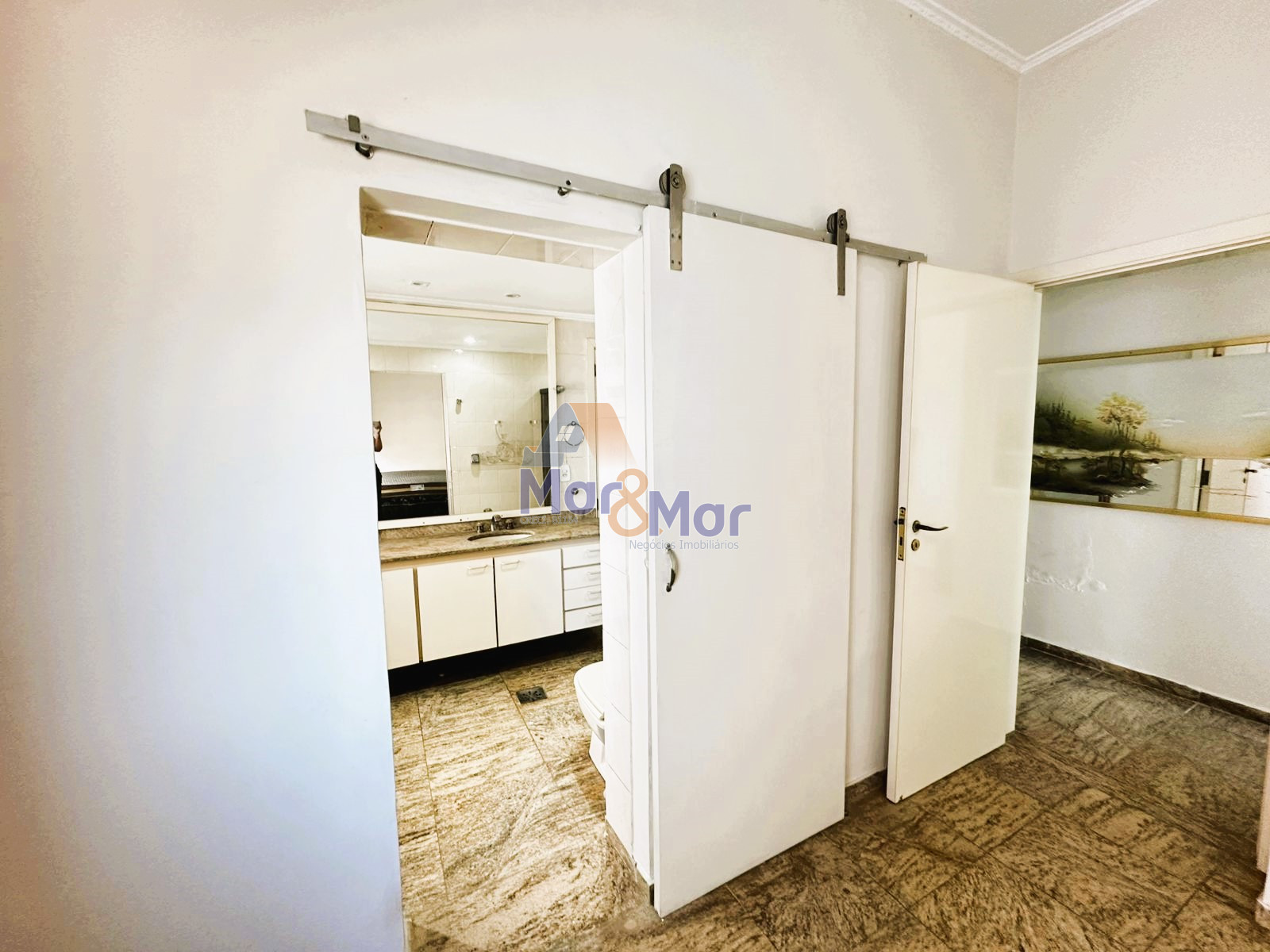 Apartamento Frente ao Mar nas Pitangueiras, Guarujá - SP