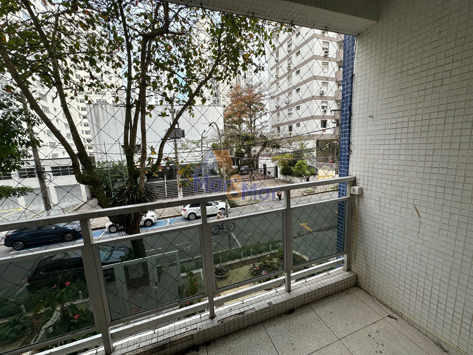 Apartamento na Praia das Pitangueiras, Guarujá - SP