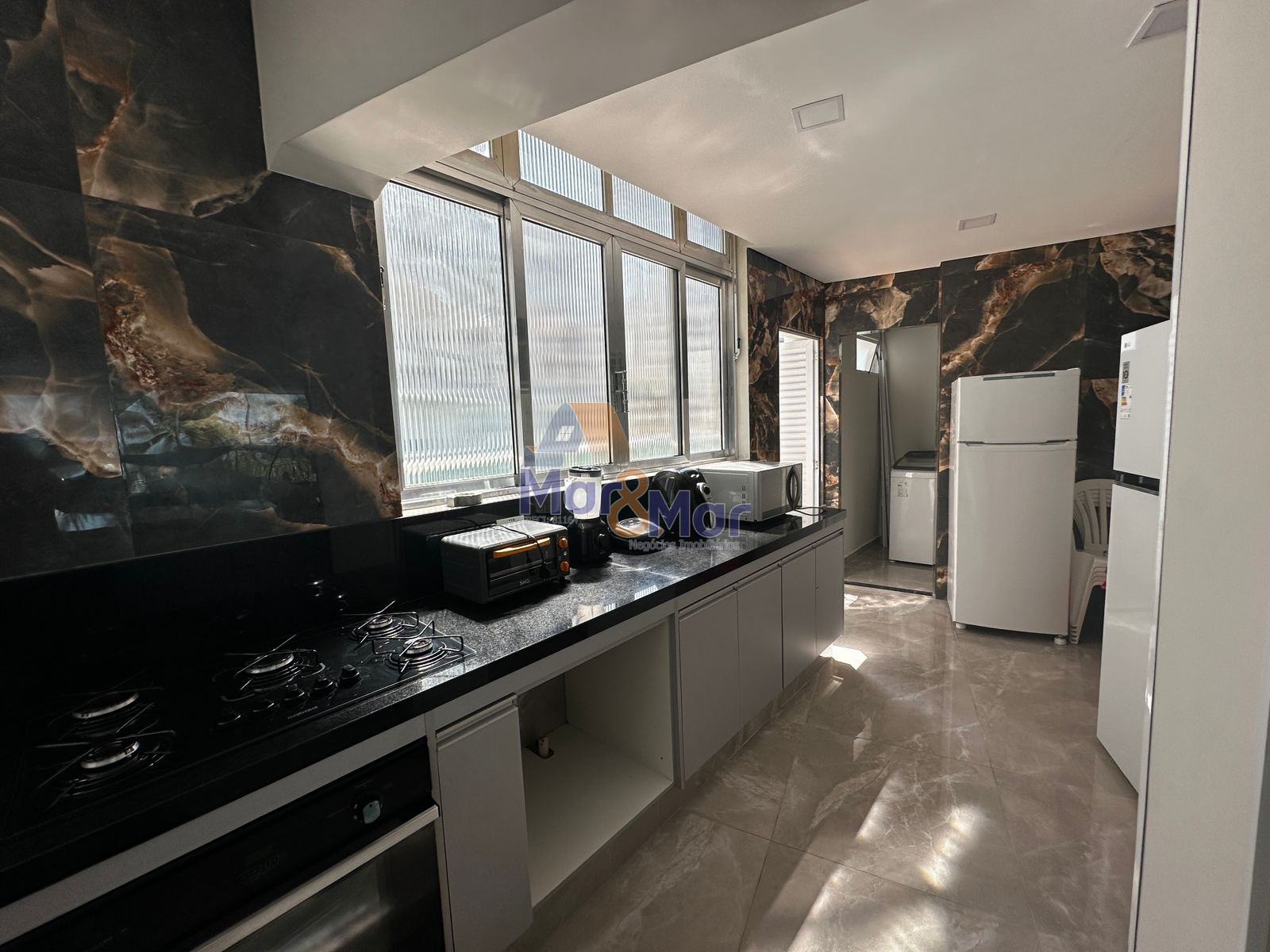 Apartamento Frente ao Mar-3-dormitorios-Pitangueiras