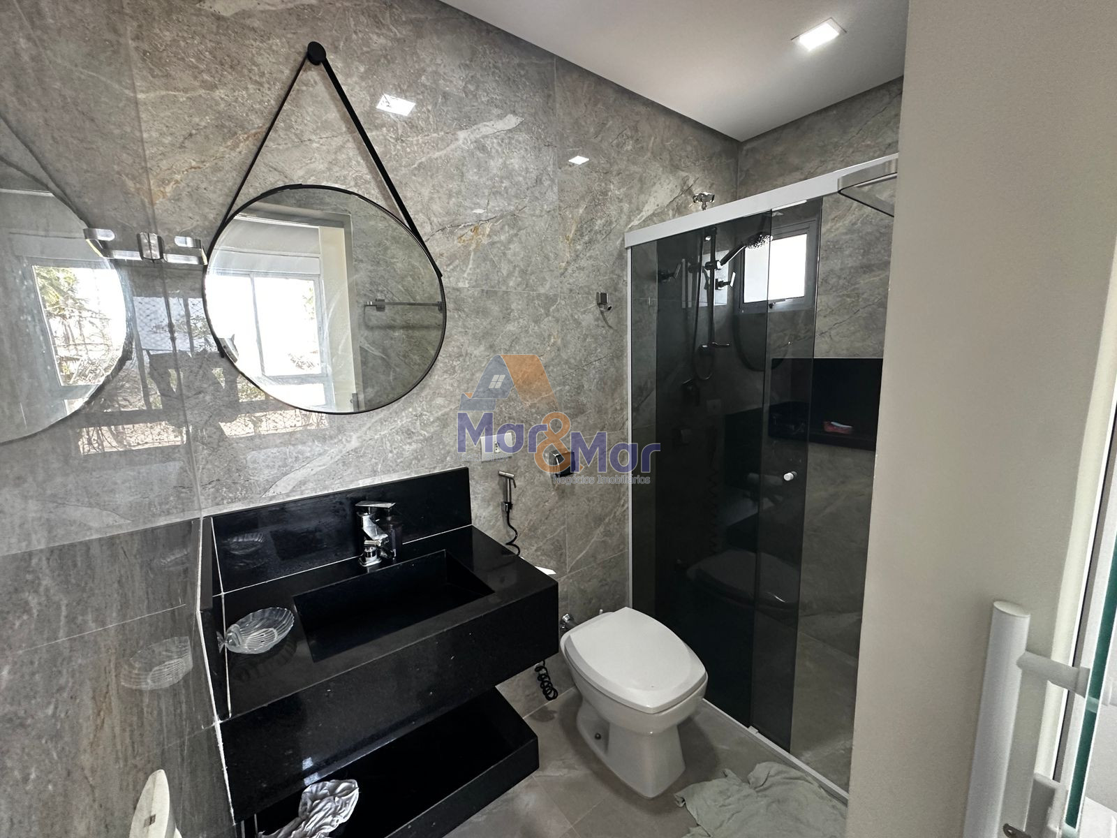Apartamento Frente ao Mar-3-dormitorios-Pitangueiras