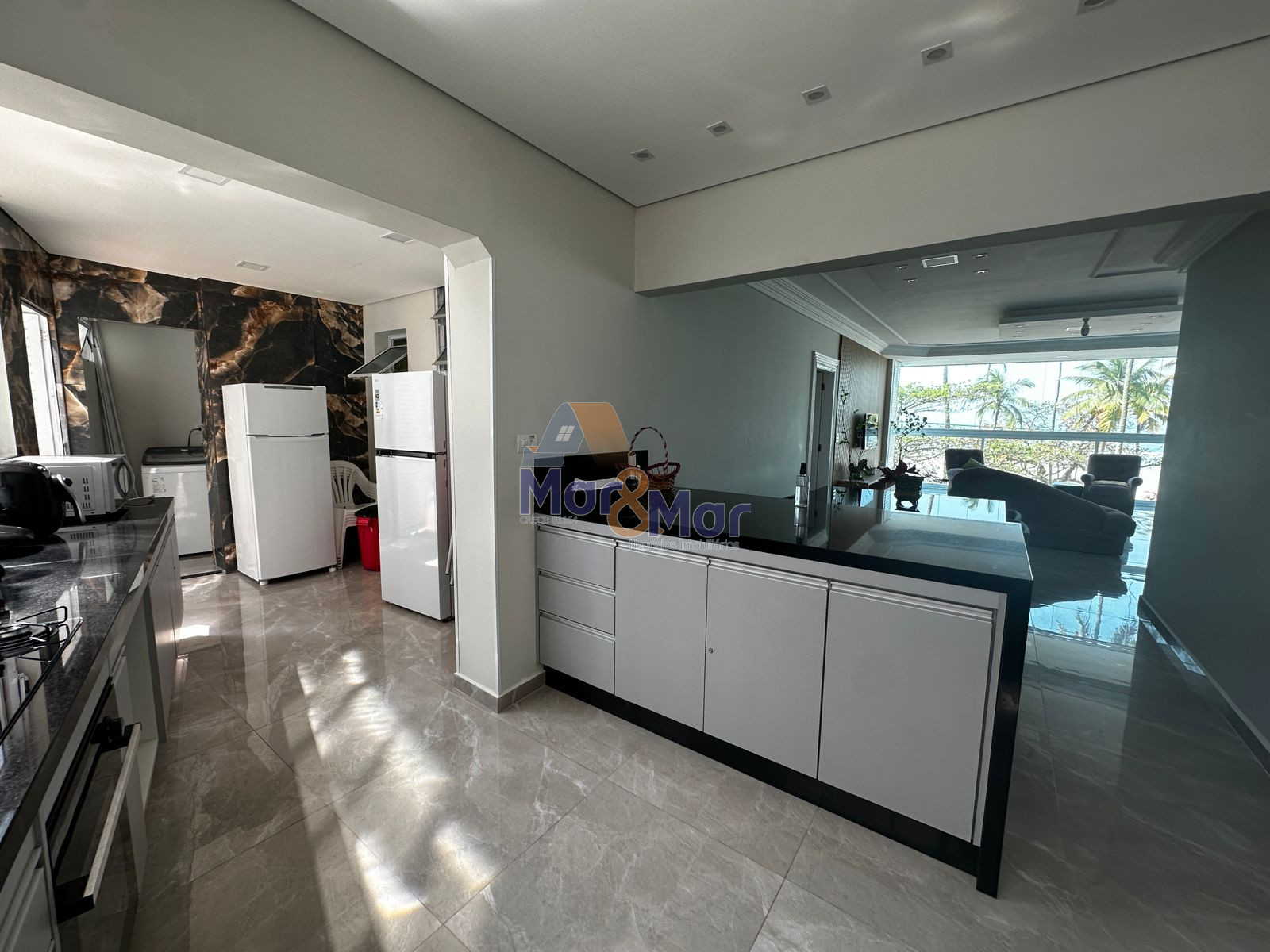 Apartamento Frente ao Mar-3-dormitorios-Pitangueiras