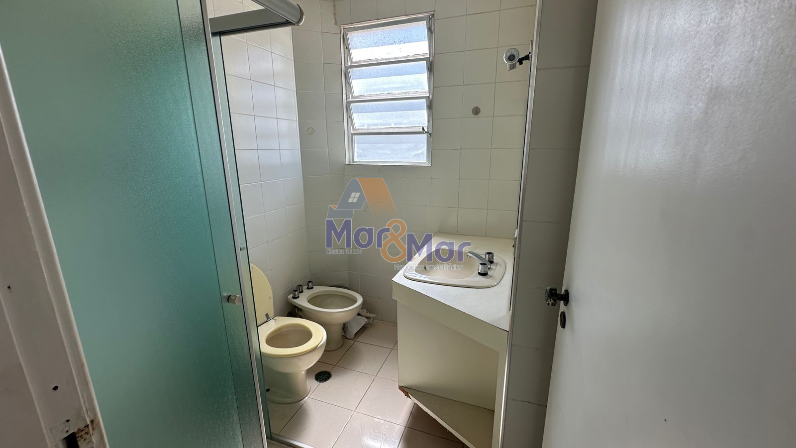 Apartamento Frente ao Mar nas Pitangueiras, Guarujá - SP