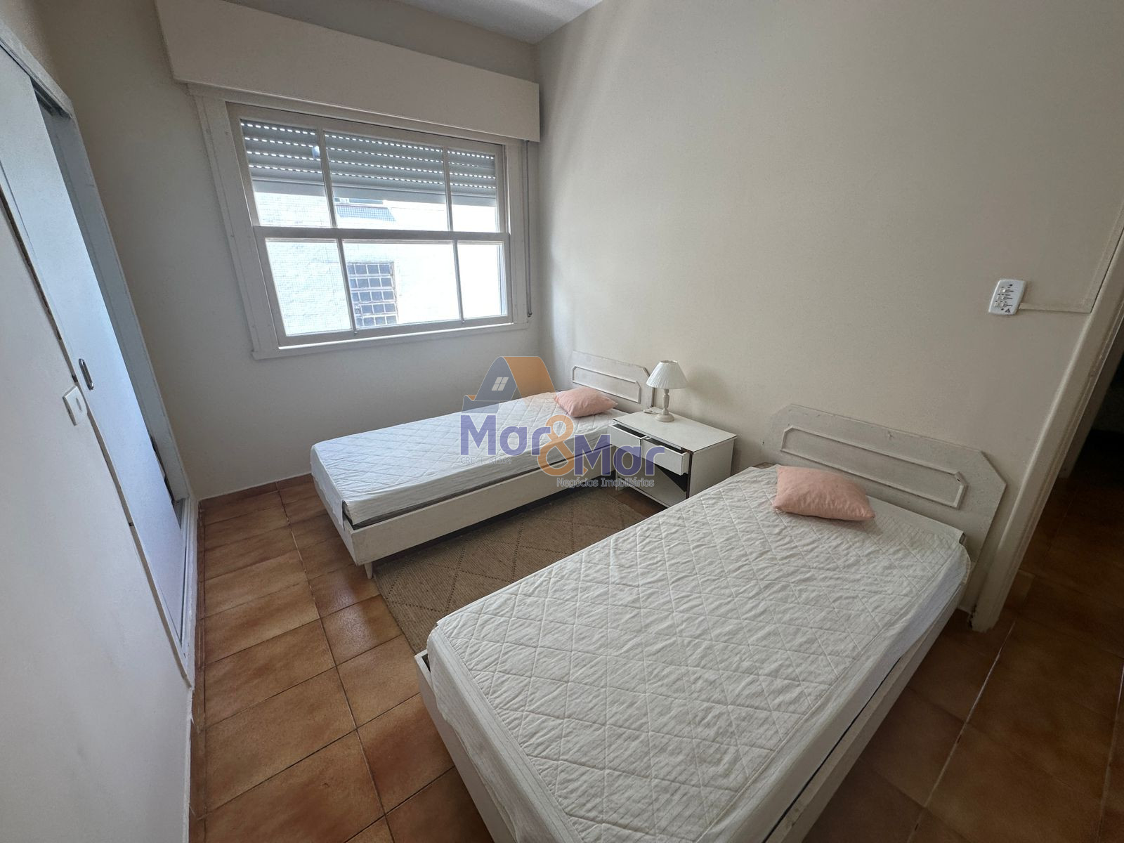 Apartamento Frente ao Mar nas Pitangueiras, Guarujá - SP