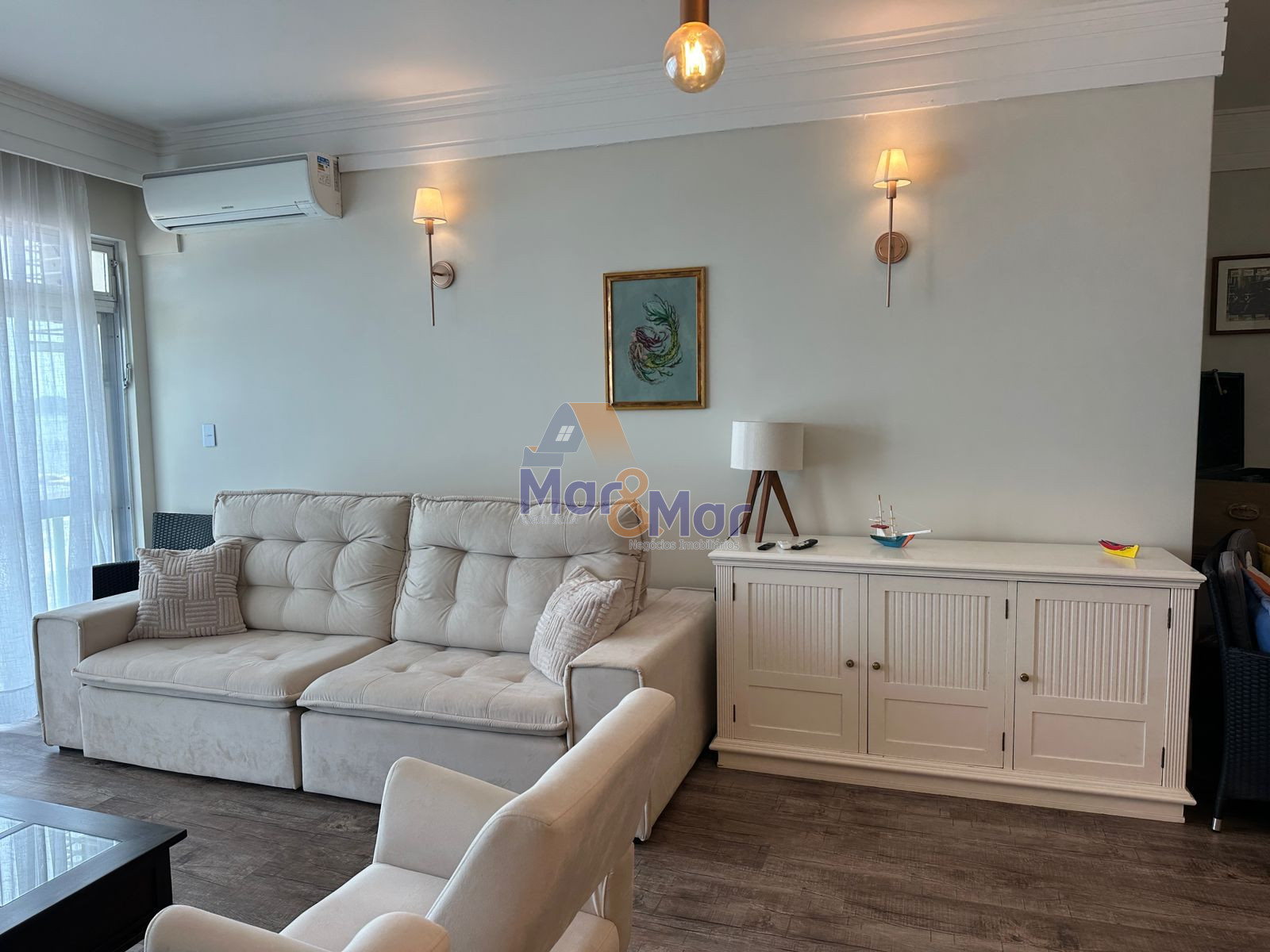 Apartamento Frente ao Mar nas Pitangueiras, Guarujá - SP