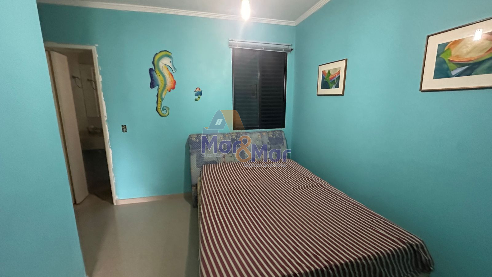 Apartamento na Praia das Pitangueiras, Guarujá - SP